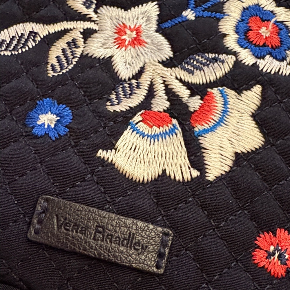 Vera Bradley Iconic Convertible Small Crossbody bag Navy embroidered flowers - Picture 3 of 15